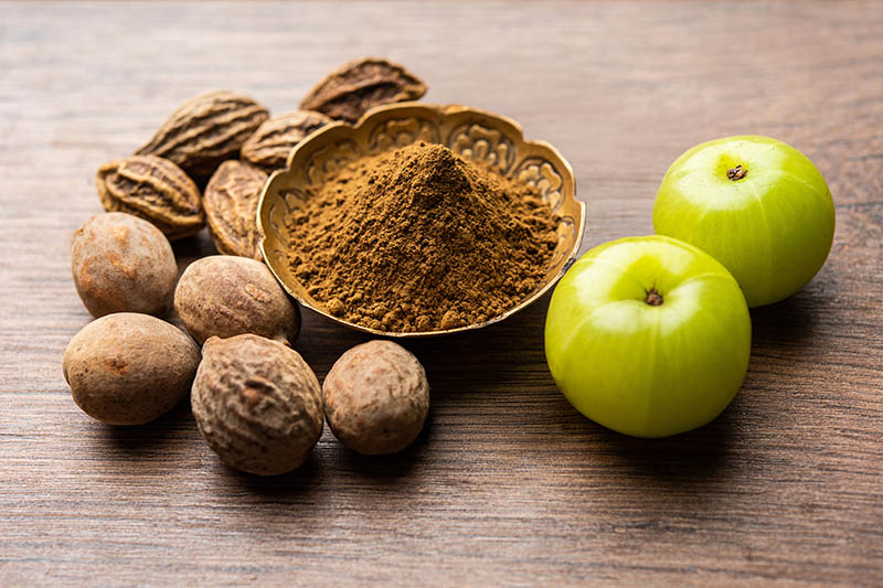 I benefici di Triphala per l’intestino